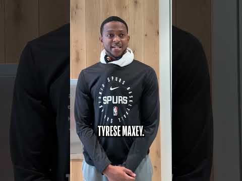 De’Aaron Fox reacts to being voted as “fastest guy with the ball in his hands” 🏃 💨