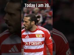 Die Definition von Loyalität. Allet Jute zum 39., Trimmi! Käpt’n, Fußballgott, Legende. 🔴⚪️♾️