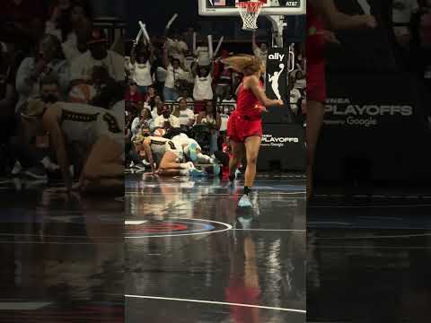 Rhyne Howard with the TOUGH bucket 🪣