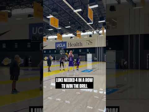 Luke couldn’t miss and DA was LOVING IT 😁 #lakers