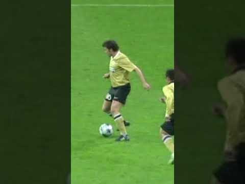 All rise for Alex 👏🏟️ | #delpiero #realjuve #bernabéu