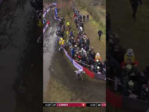 It was all going so well 😩 Last time out in Maasmechelen saw Wout van Aert take a slide in the mud 🛝