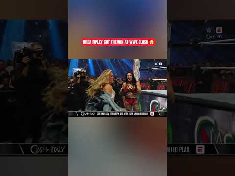 Just a little help from Charlotte Flair 😲