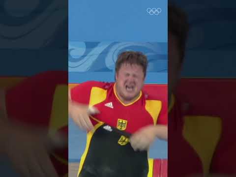 Matthias Steiner became an icon with this emotional moment. 🥹