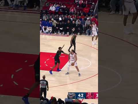 Amen showing off his versatility 🙂‍↕️ #rockets