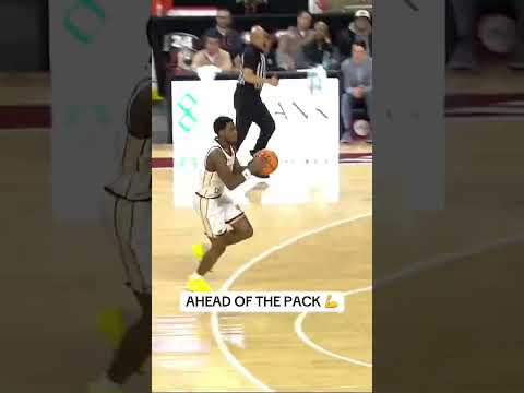 Flying in for the flush 👏 #bostoncollege #slamdunk #collegebasketball #accbasketball #basketball