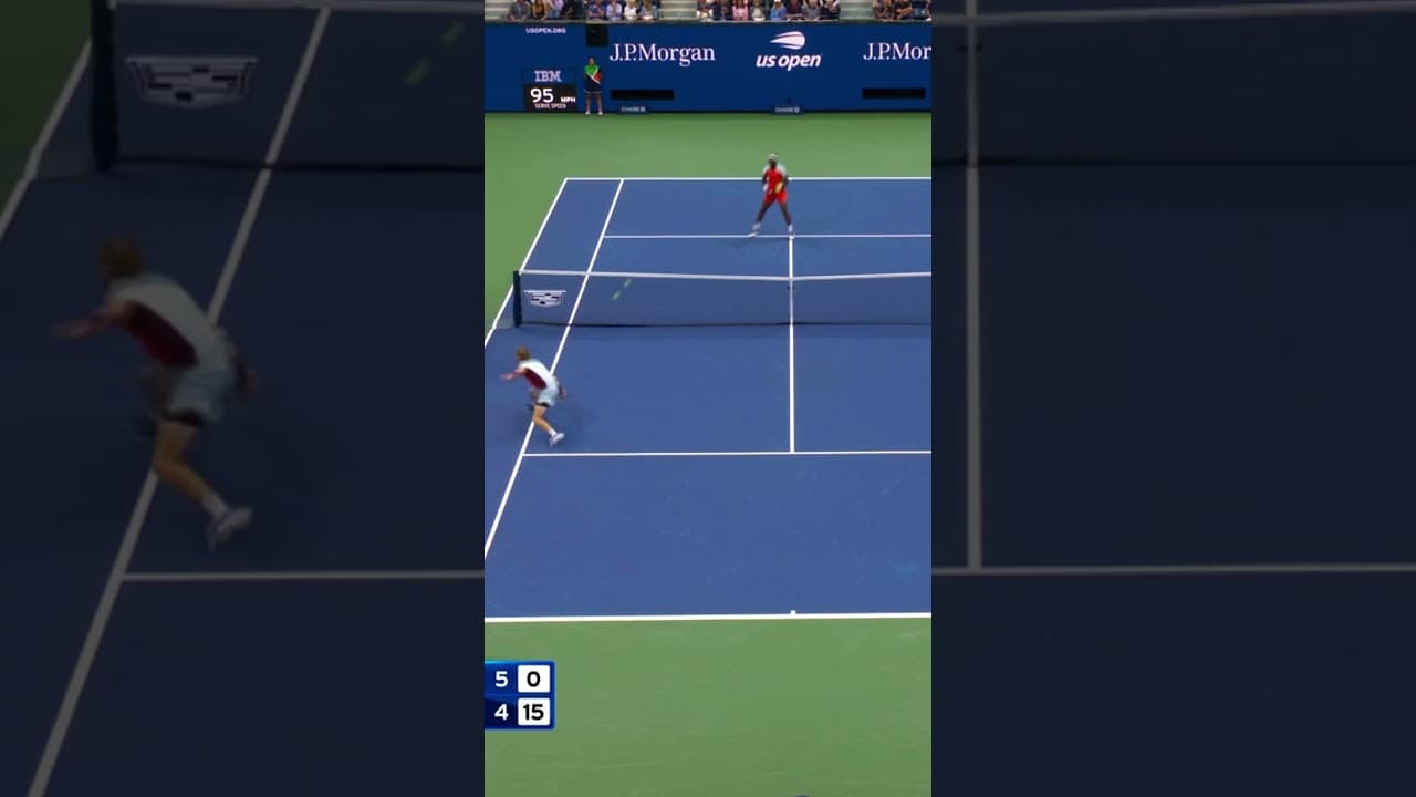 How GOOD is this drop shot! 🤯