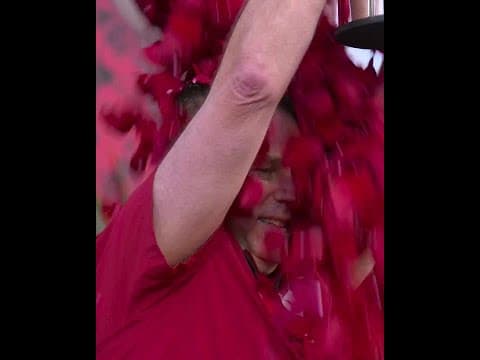 Curt Cignetti gets ROSE BATH after winning 2025 Rose Bowl 🌹