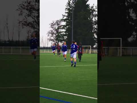 Le but d’Anissa Bechiri El Hamari en U19 F pour l’égalisation du Racing face à Fleury (1-1) 🔵⚪️