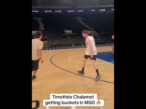 Chalamet can ball too 👀 (via @tchalamet/IG)
