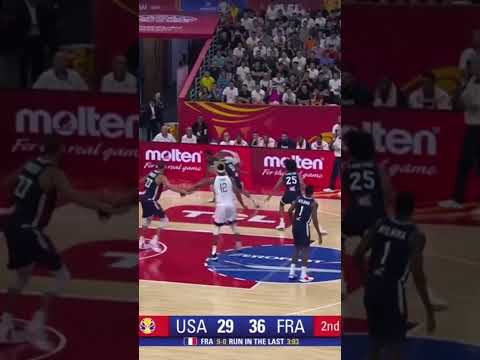 Donovan Mitchell’s shifty moves should be illegal 😮‍💨 #FIBAWC