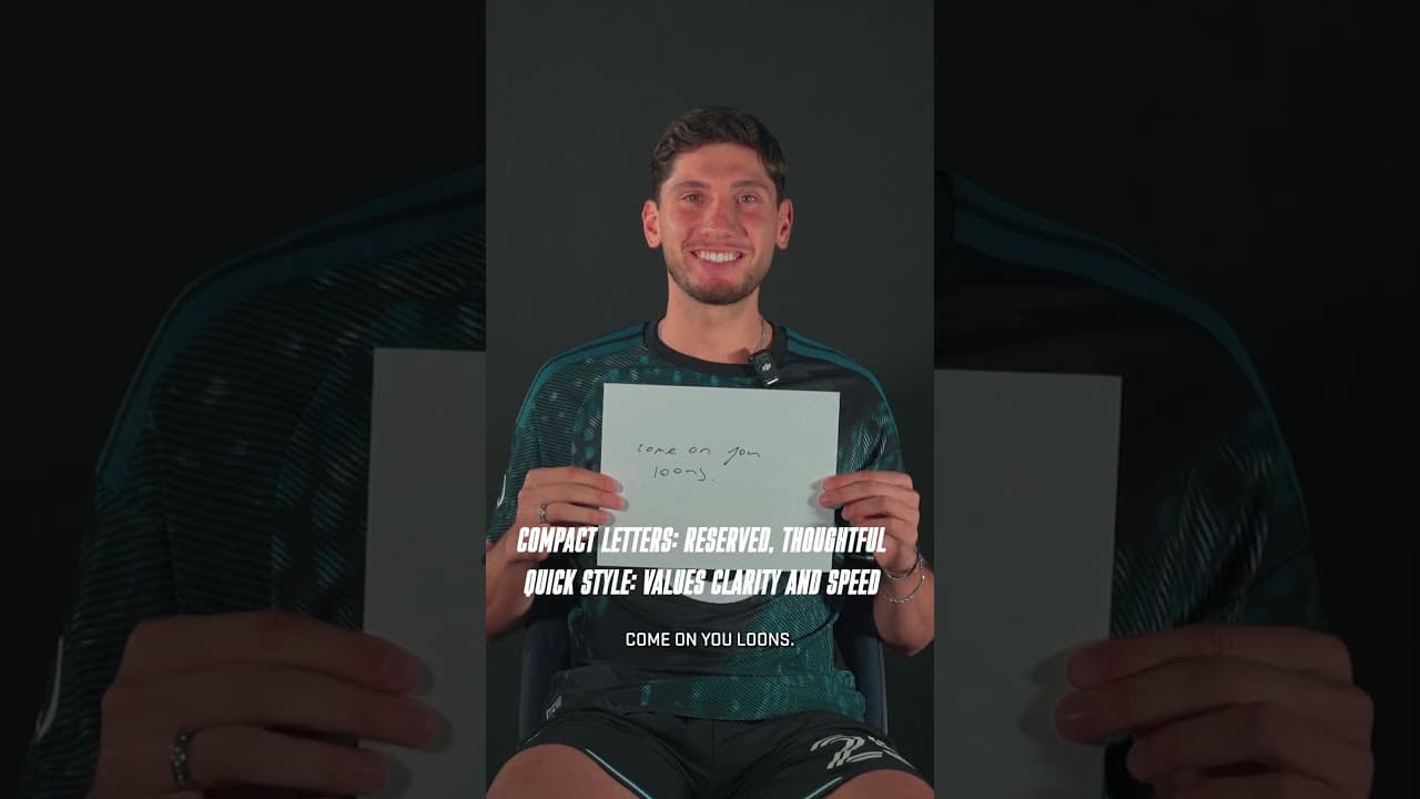 Breaking down the penmanship ✍️ #minnesotaunited #soccer #mls #mnufc #handwriting