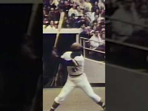 On this day in 1972, Roberto Clemente recorded his 3,000th and final hit.