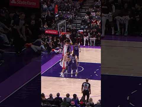 Tari x Bari HUSTLE 👏 #rockets