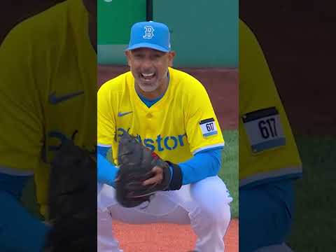 Fenway loves Big Papi 💚