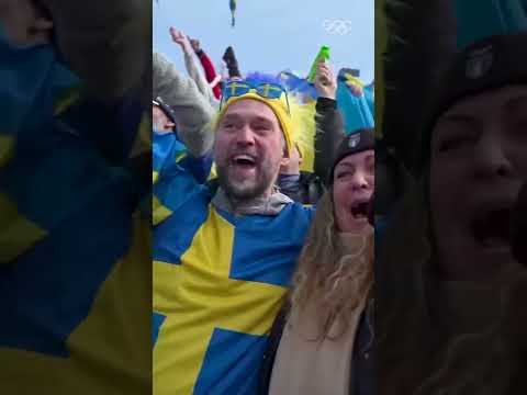 Golden scenes in the stands. 🥇🔥