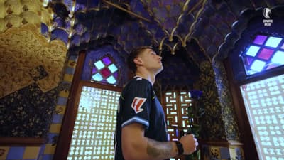 🌹 Per Sant Jordi es regala una rosa. Els pericos la portem al pit