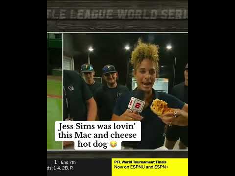 The LLWS mac and cheese hot dog 😂