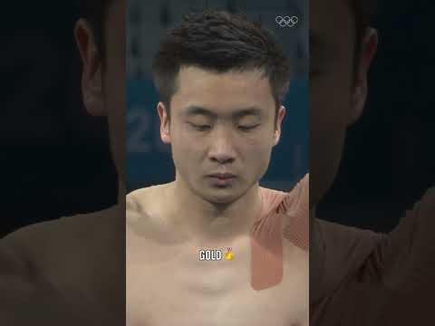 Simply no words. 🤯 Four years ago today, these outstanding divers claimed their medals at #Tokyo2020
