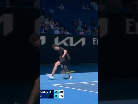 Philippoussis pulls off the TWEENER 😮