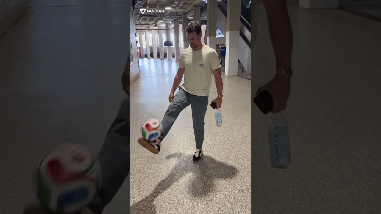 Royals Players Show Off Their Juggling Skills #kcroyals #WorldCup #juggling  #FIFA