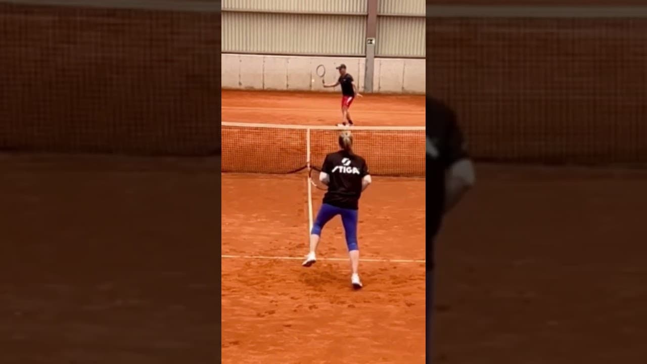 Approach and volley in short court #tennis