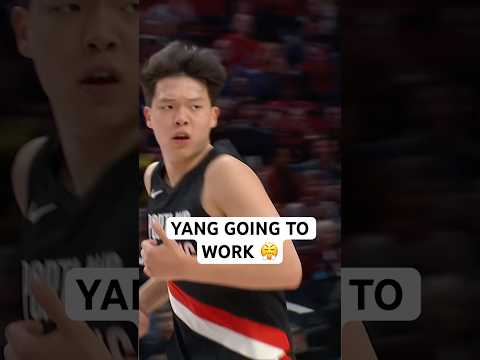 Yang Hansen with the post moves
