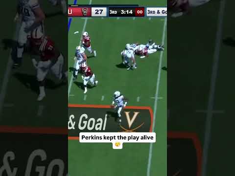 That's how you extend the play 🫡 #virginiacavaliers #accfootball #collegefootball
