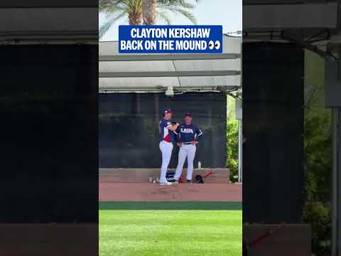 Clayton Kershaw is getting ready to go for Team USA! 🇺🇸 #WorldBaseballClassic