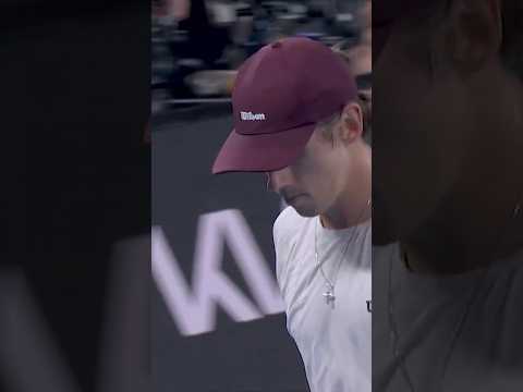 CLINICAL from de Minaur! 💥