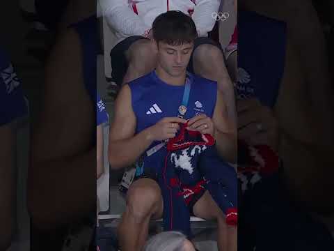 Tom Daley knitting at #Paris2024 will always be a mood!🙂‍↕️