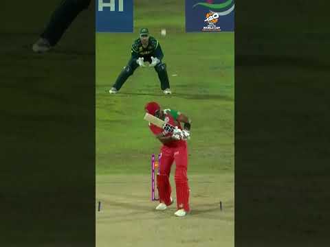 Ball zipped around in Kandy as pacers delivered a @ThumsUpOfficial  Toofani masterclass 🙌