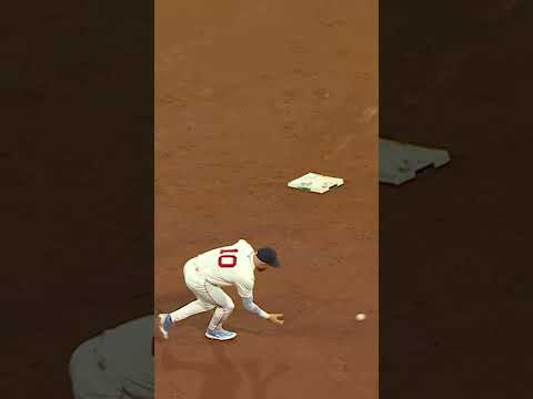 Trevor Story makes it look easy 😅