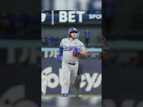 It was a #WorldSeries smash 💥