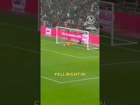 TYLER ADAMS BREAKS DOWN HIS HALFWAY LINE WONDERGOAL VS SUNDERLAND 🤩