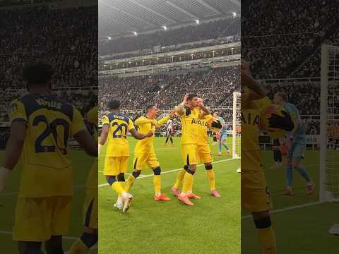 Cuti’s brace from pitchside 😍