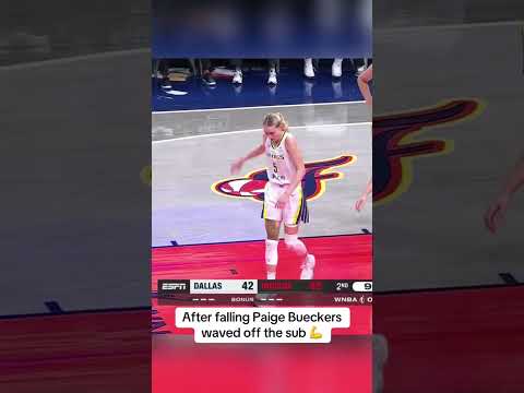 Paige showing off her toughness 💪