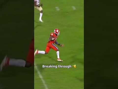 That got everyone fired up 🔥 #clemson #accfootball #collegefootball