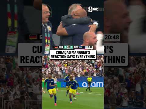 CURAÇAO’S HEAD COACH DICK ADVOCAAT WAS HYPE 🇨🇼
