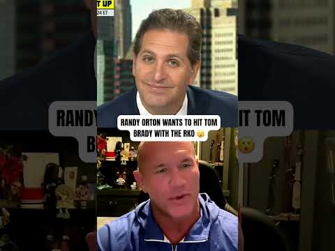 Tom Brady called WWE 'CUTE?!' 👀