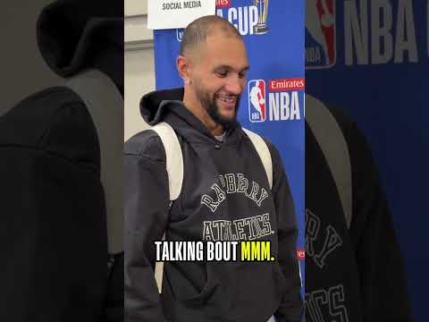 @SeanDoesMagic  does Magic for the Orlando Magic!