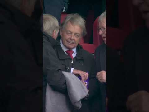 Who can resist buttons? 🍫