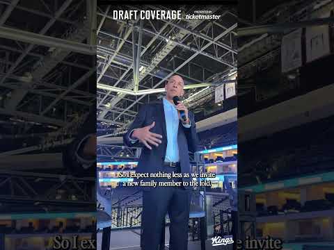 quick words from Coach Christie to the draft party 👑⠀Draft Coverage presented by @ticketmaster