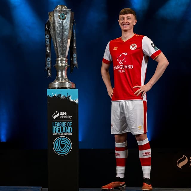 ๐๐ข๐ฅ๐ฅ๐๐ฆ๐ง๐๐ฅ: "๐๐'๐ ๐ฎ๐ป ๐ฒ๐
๐ฐ๐ถ๐๐ถ๐ป๐ด ๐๐ถ๐บ๐ฒ ๐๐ผ ๐ฏ๐ฒ ๐ฝ๐ฎ๐ฟ๐ ๐ผ๐ณ ๐๐ต๐ถ๐ ๐ฐ๐น๐๐ฏ"