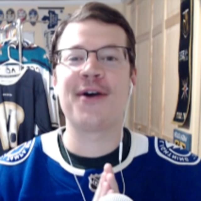 Ep. 114 - AAAHH HOCKEY! WOO!