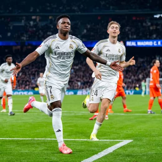 El Sanedrín | Álvaro Benito reivindica el "espíritu" del Real Madrid tras recuperar el liderato de la liga: "A veces somos demasiado exigentes..."