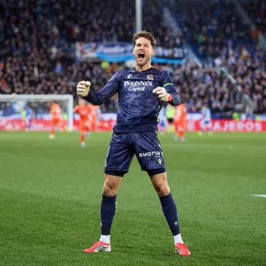 Entrevista | Álex Remiro reacciona en 'El Larguero' al debate de la portería en la Selección: "Los que vayan tienen que saber que todos los papeles son importantes"