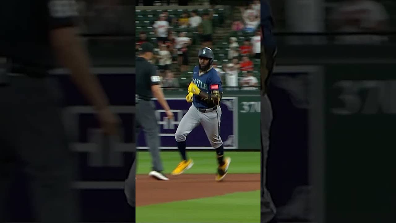 RANDY GETS THE LEAD RIGHT BACK. #baseball #mlb #mariners #highlights #randyarozarena