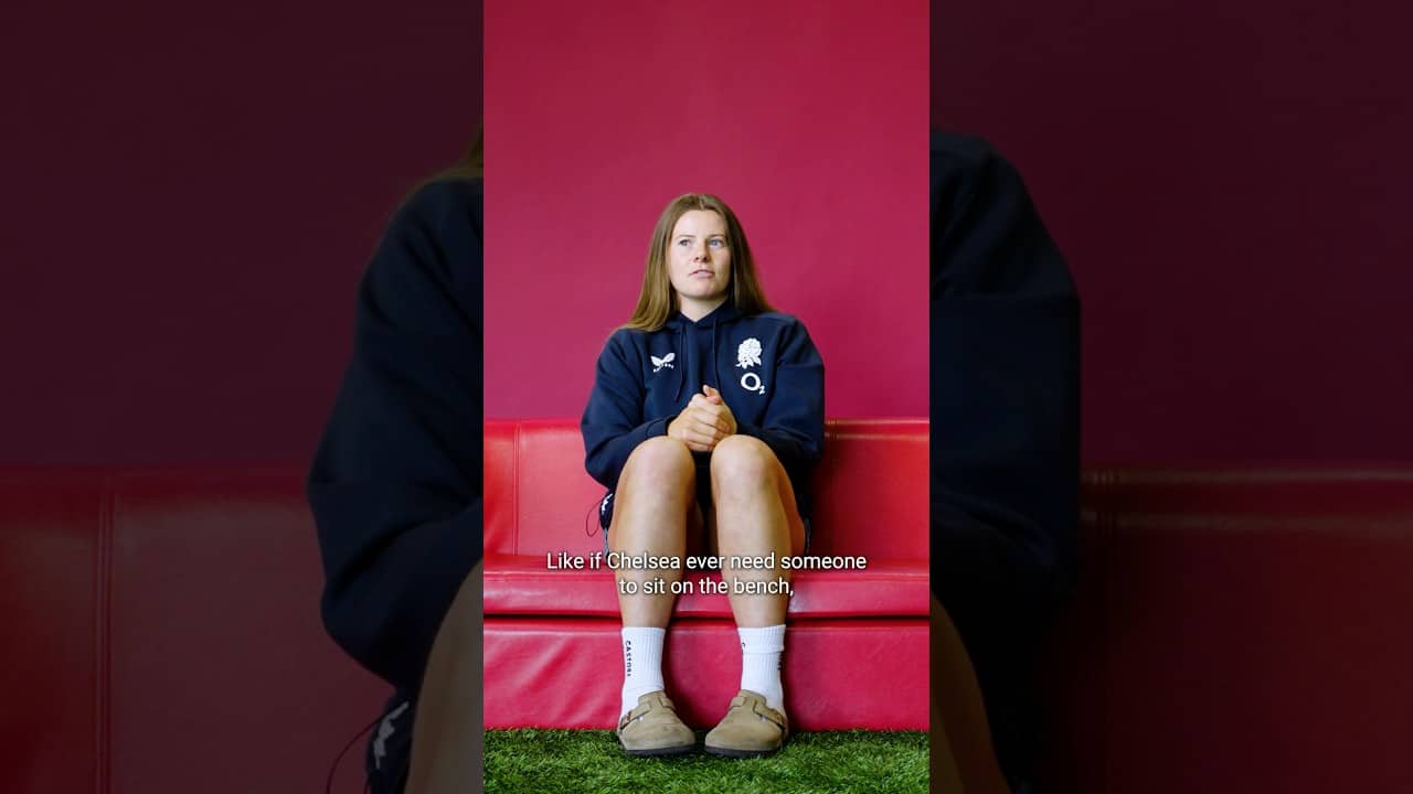 Could we be seeing Zoe Harrison in a Chelsea shirt soon? 😂 | @o@o2ukofficial #WearTheRose