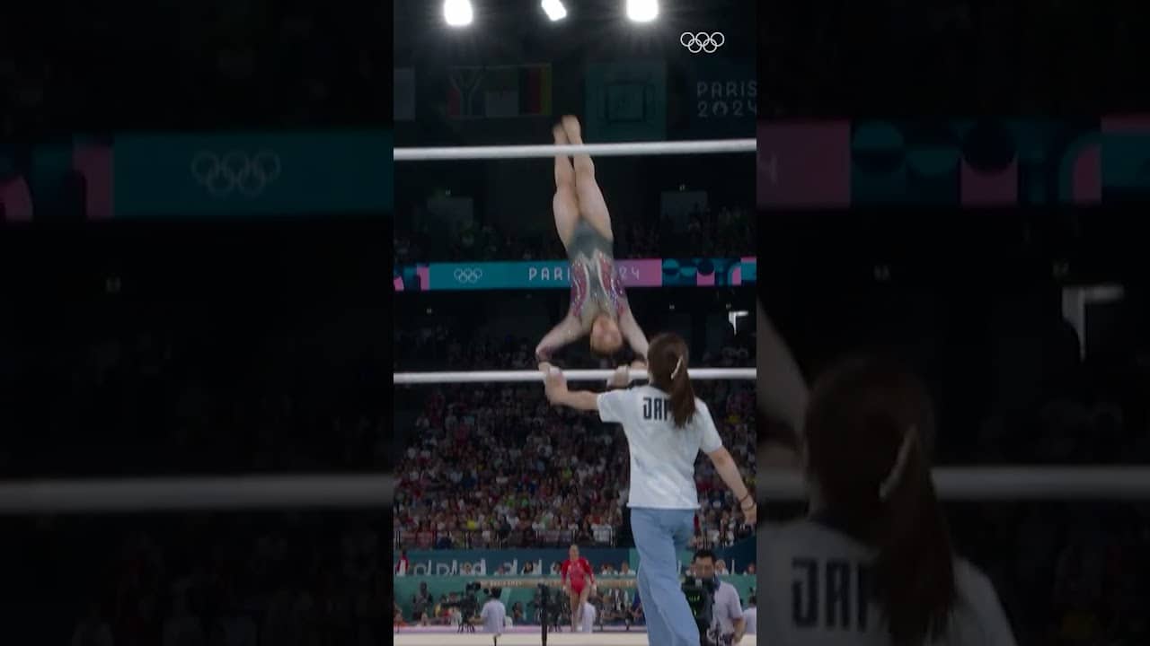 Kishi Rina on the uneven bars at #Paris2024 for the women's all-around final! ✨#Olympics